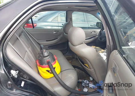 2002 Honda Accord 2.3 Ex from USA, damaged, VIN 1HGCG55672A103840